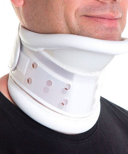Collier cervical avec mentonnier rigide - Matériel Consommable MonPara Maroc